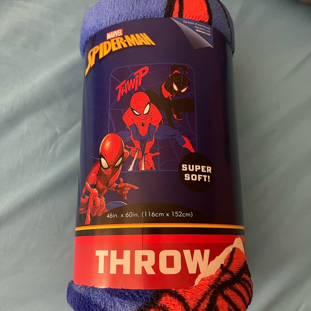 Marvel Spider-Man Super Soft Throw Blanket